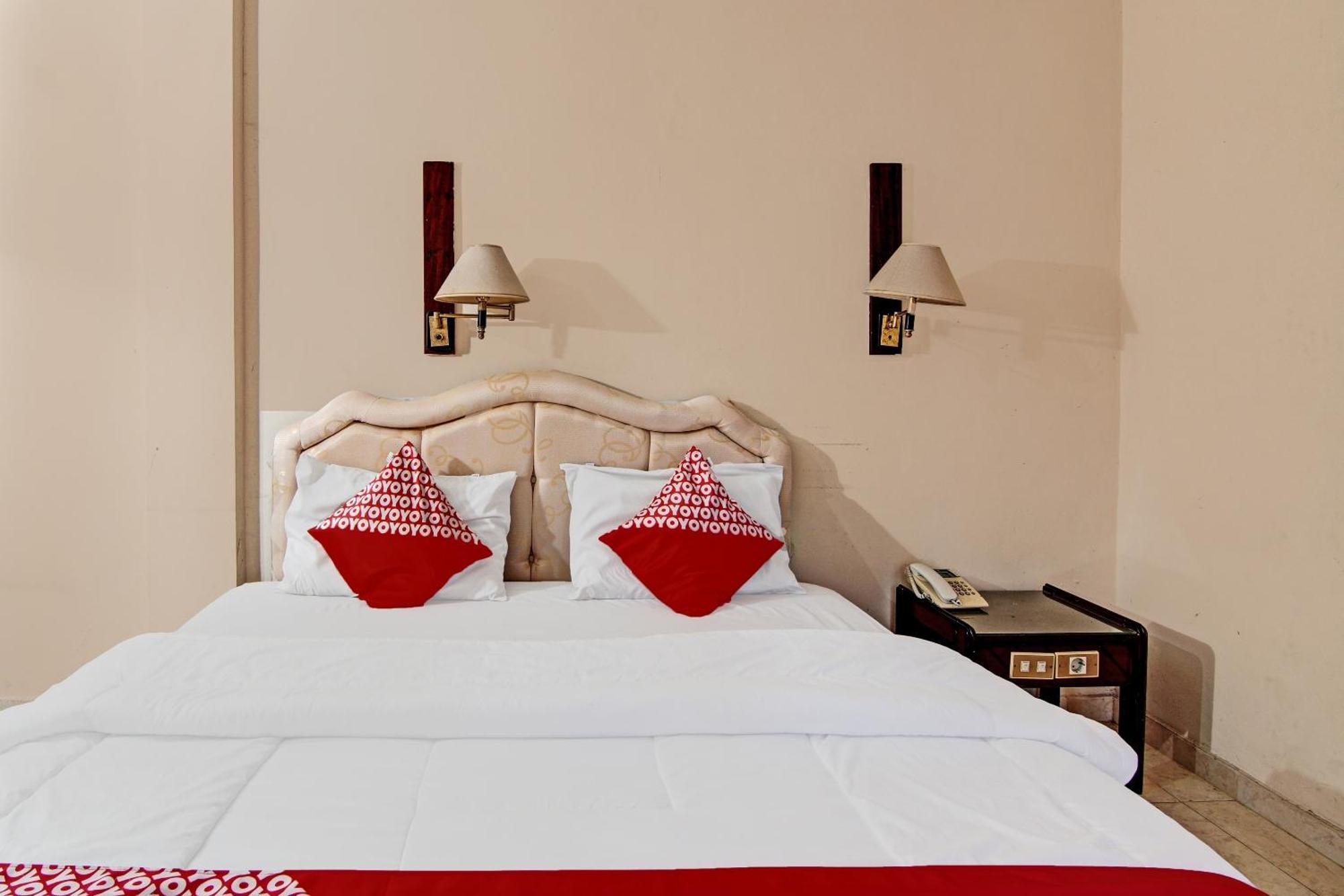 Oyo 92330 Hotel Rindu Sempadan Near Taman Wisata Rindu Sempadan Пеканбару Екстериор снимка