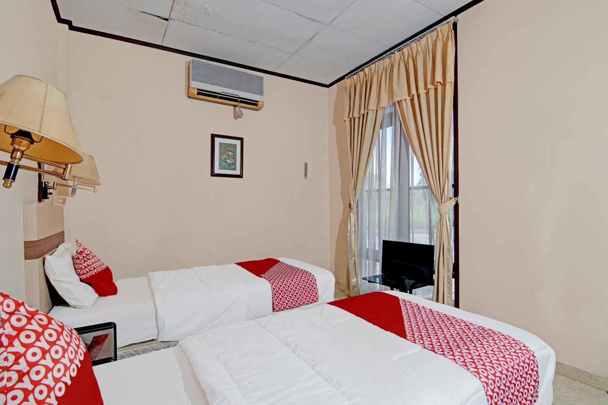 Oyo 92330 Hotel Rindu Sempadan Near Taman Wisata Rindu Sempadan Пеканбару Екстериор снимка